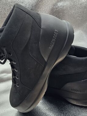 Moon Boot Luna Trek Mid Nylon Boots Black Platform NIB Men’s 10 Women’s 11.5 EU